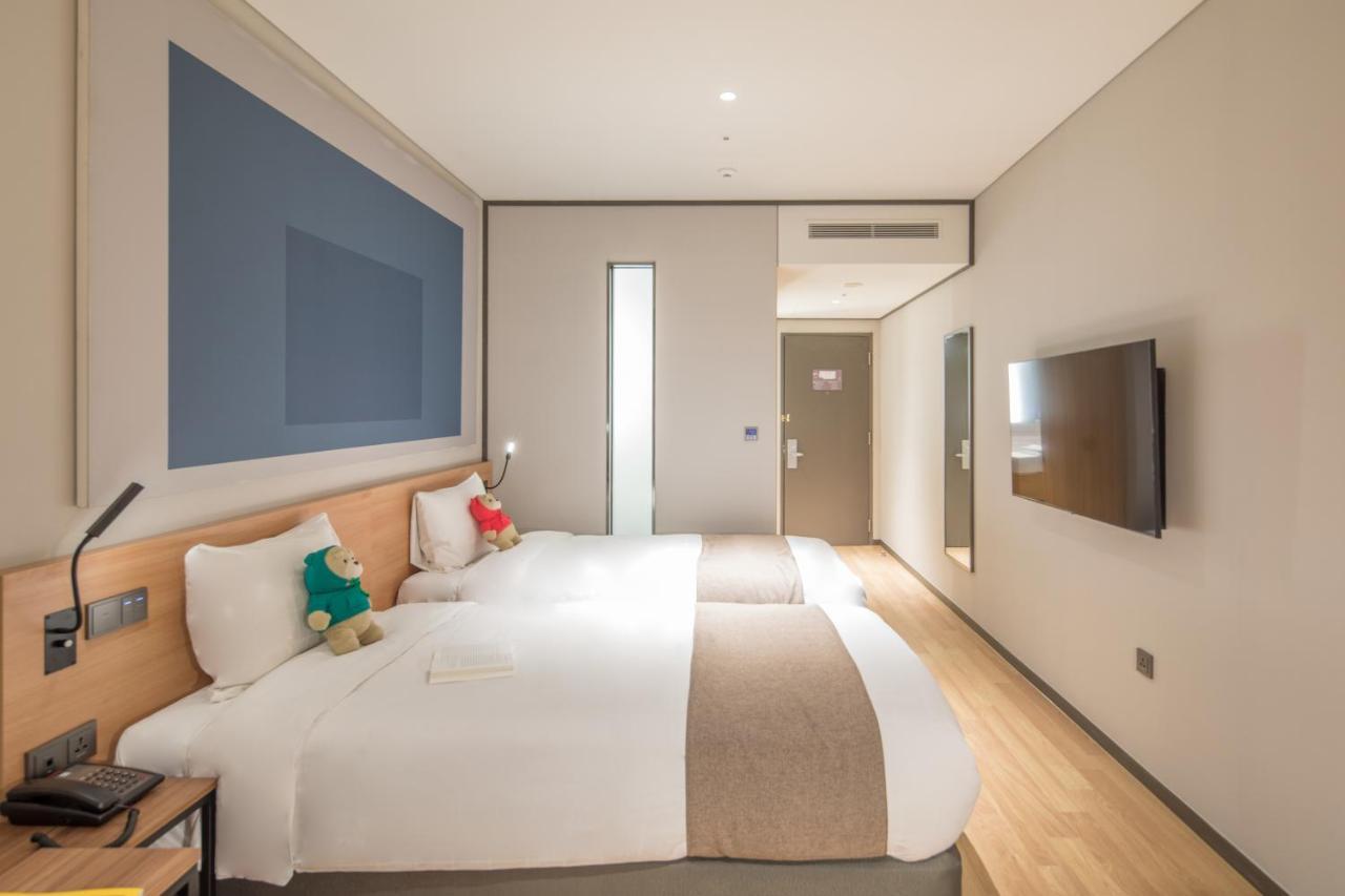 Отель Ibis Ambassador Сувон Экстерьер фото