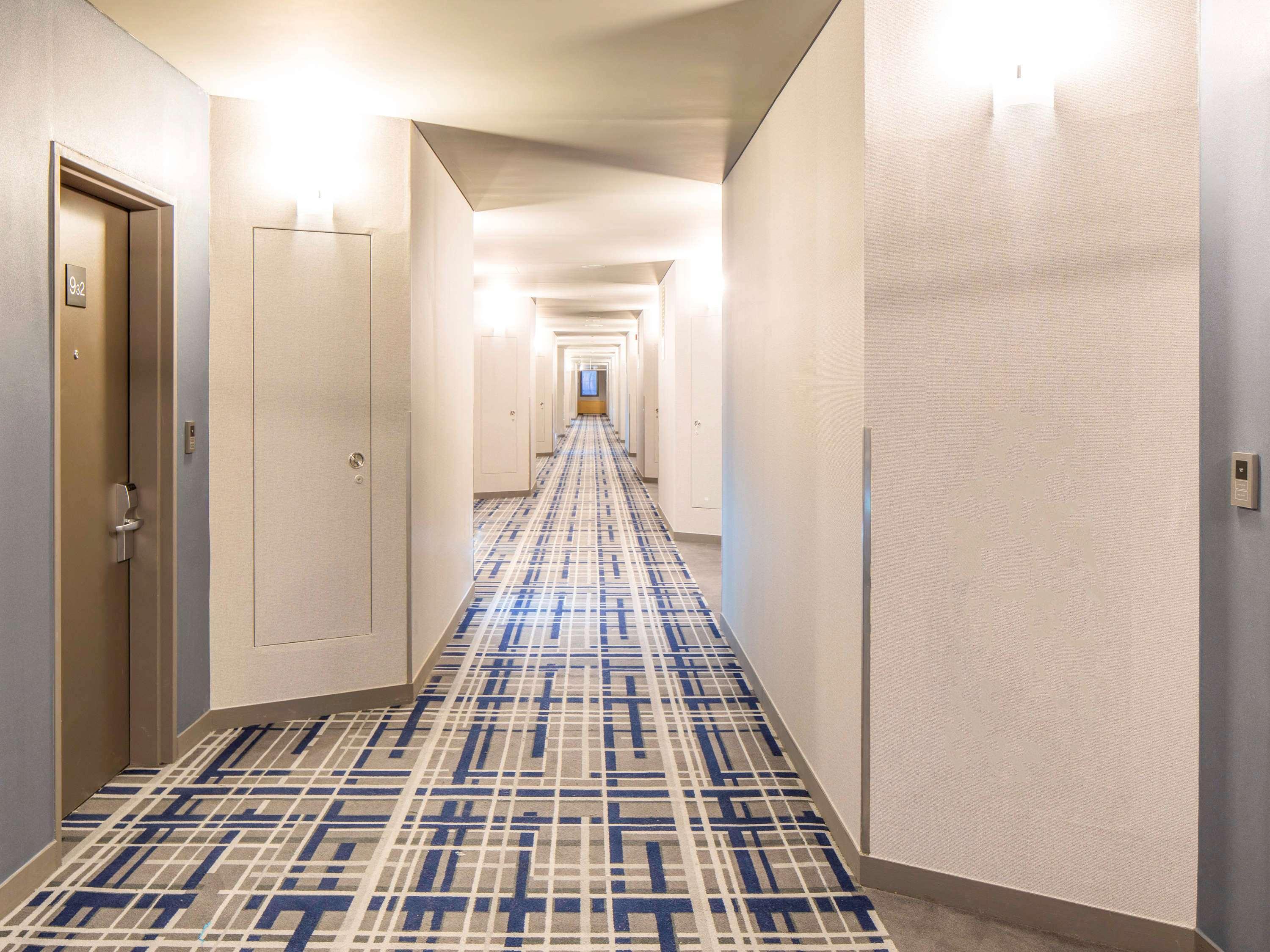 Отель Ibis Ambassador Сувон Экстерьер фото